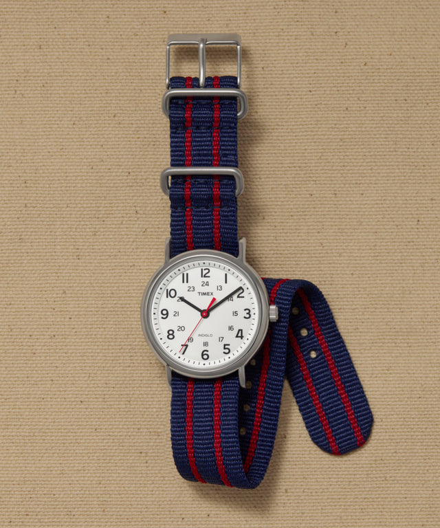 T2N747 Weekender 38mm Fabric Strap Watch Campaign Key Silhouettes (Beauty shots) Image