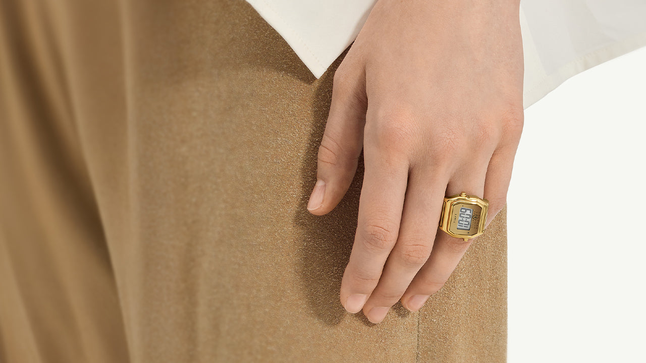 時計 TIMEX x MM6 Margiela Ring Watch Gold M/L Timex x MM6 Maison Margiela Gold Ring Watch M/L TW2Y50200