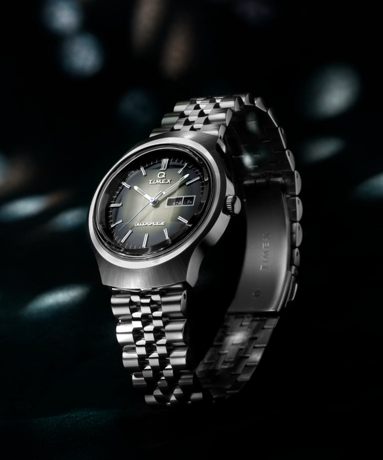 TW2W22500 Q Timex Reissue Dégradé 38mm Stainless Steel Bracelet Watch Collab Additional Image