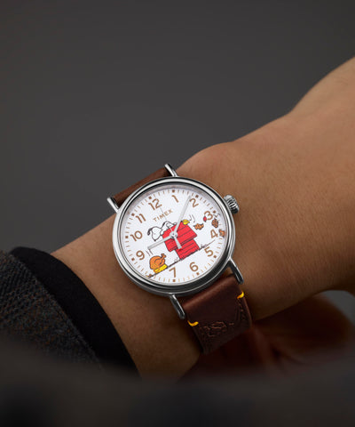 TW2W44300 Peanuts® x Timex Standard Thanksgiving 40mm Leather Strap Watch Primary Wrist Image
