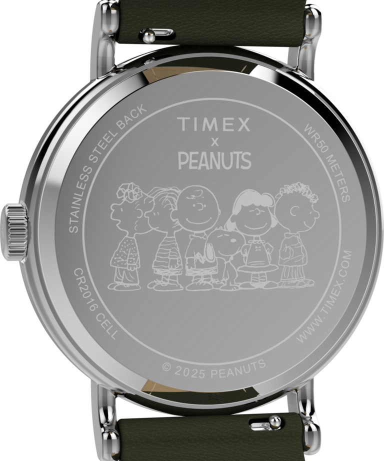 TW2Y12400 Timex x Peanuts® Weekender Holiday Dial 40mm Leather Strap Watch Caseback Image