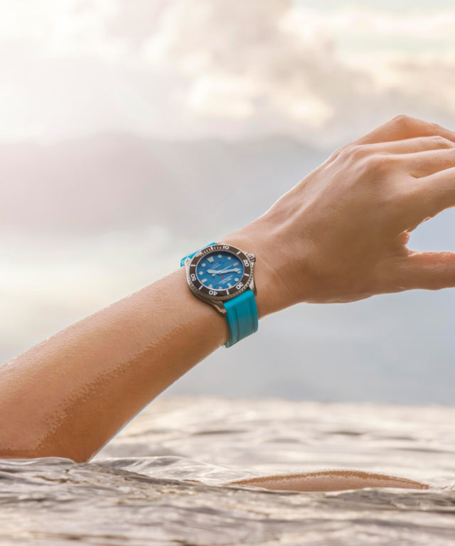 TW2Y40400 Deepwater Meridian 200 38mm HNBR Rubber Strap Watch Alt Lifestyle Image 3