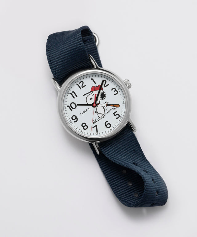 TW2Y51400 Peanuts® x Timex Weekender Baseball 38mm Fabric Strap Watch  Campaign Key Silhouettes (Beauty shots) Image